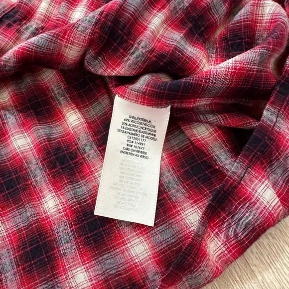 Alice + Olivia Glenna Red Plaid roll cuff shirt SM. Excellent condition - Picture 6 of 6